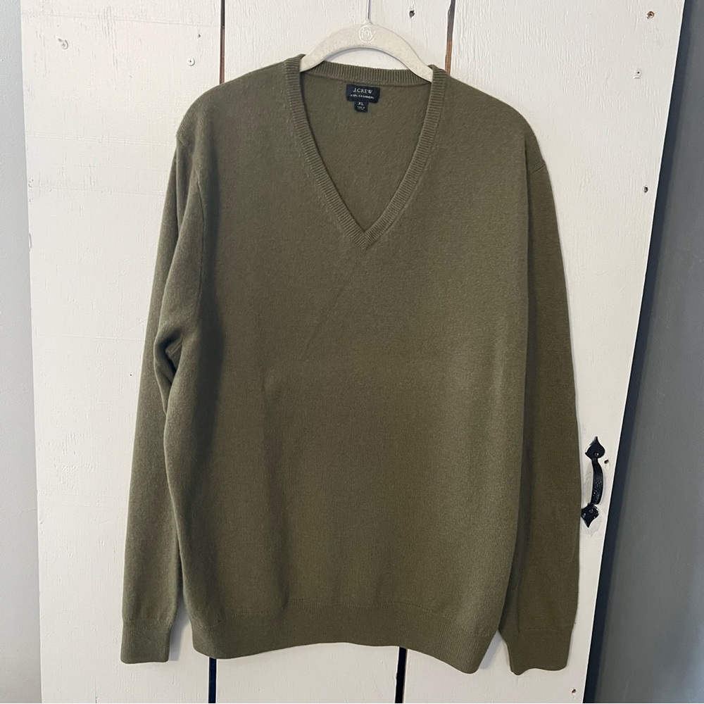 J Crew Sweater Men’s 100% Cashmere V Neck Olive Green Size XL
